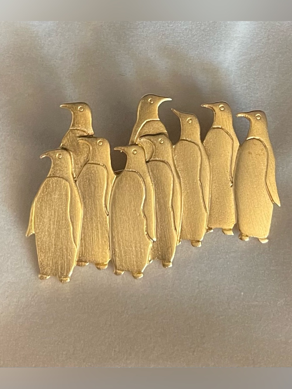 VTG 1980s Signed JJ Jonette Gold Penguin Huddle Brooch